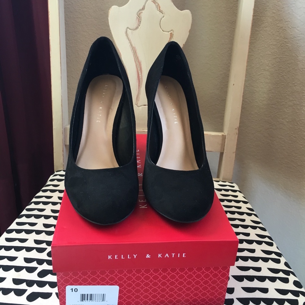 Kate & Kelly Pumps